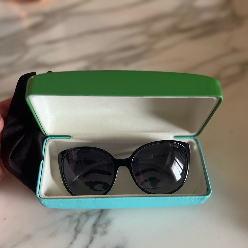 Kate spade sunglasses in case